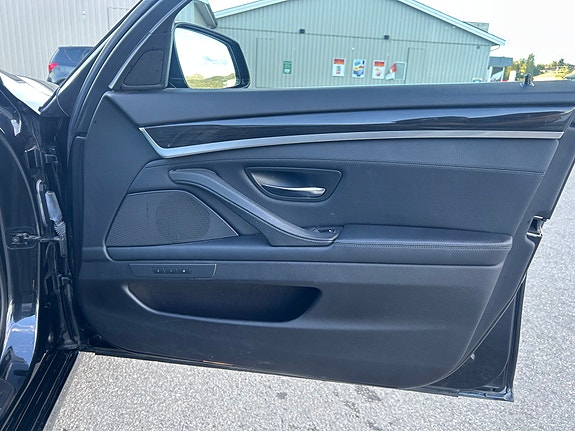 BMW 520d 21 of 30