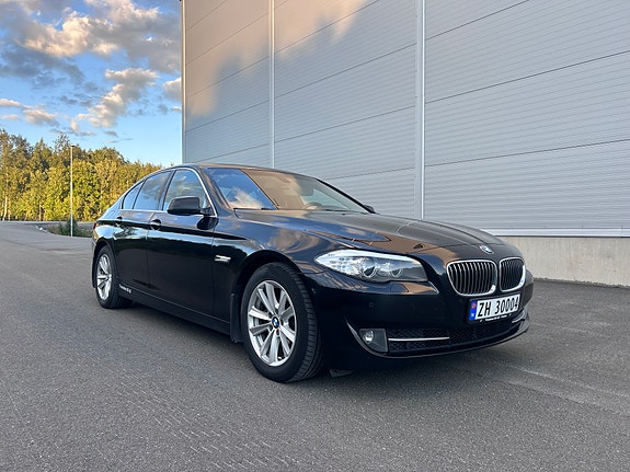 BMW 520d 3 of 30