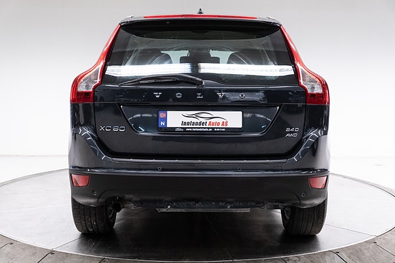 Volvo XC60 4 of 5