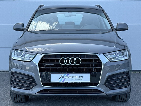 Audi Q3 3 of 5