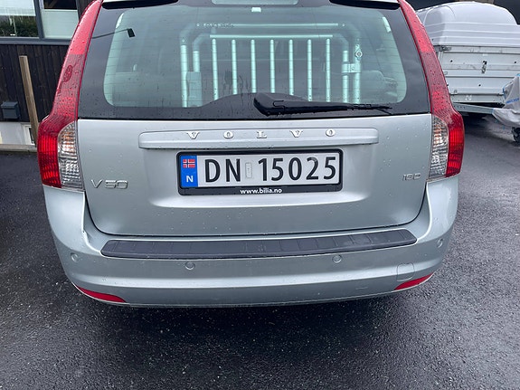 Volvo V50 5 of 14