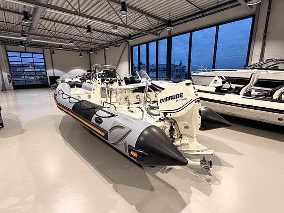 Solid Zodiac Pro Open 650 m/ Evinrude 150 hk | inkl 3års service! 10 of 23