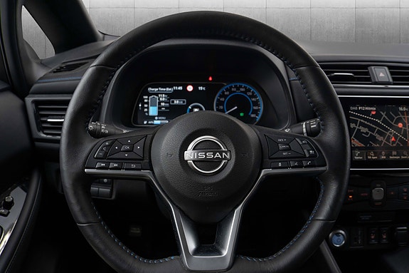 Nissan Leaf 10 of 27