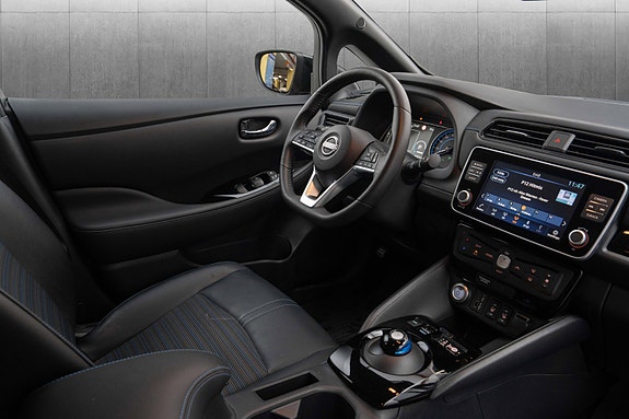 Nissan Leaf 26 of 27