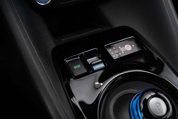Nissan Leaf 13 of 27
