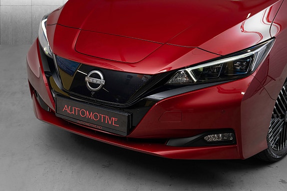 Nissan Leaf 2 of 27