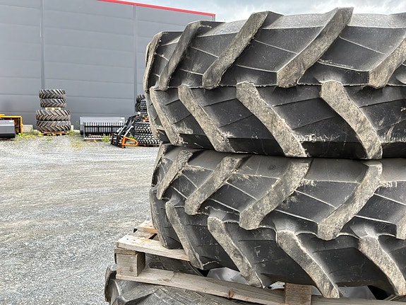 Trelleborg hjulsett 420/85-34 og 340/85-24 3 of 7