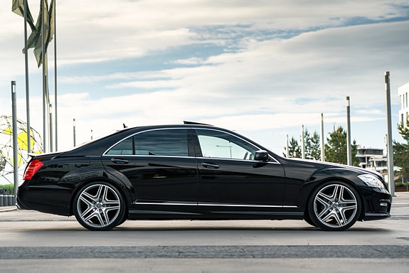 Mercedes-Benz S500 11 of 30