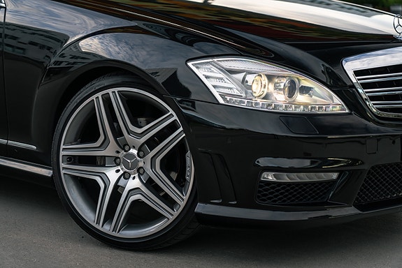 Mercedes-Benz S500 14 of 30