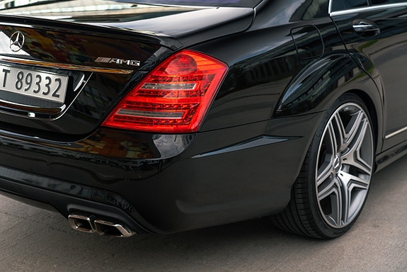 Mercedes-Benz S500 9 of 30