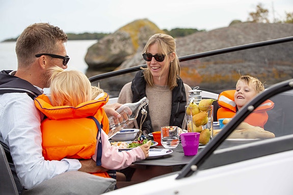 Ryds 650VI DC med Yamaha 150 hk - sporty og gjennomtenkt daycruiser 9 of 15