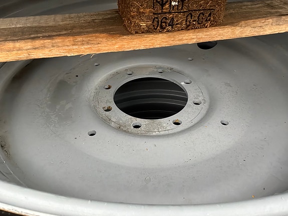 Nokian komplett hjulsett til Massey Ferguson 4 of 9