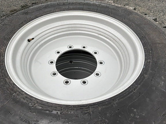 Nokian komplett hjulsett til Massey Ferguson 8 of 9