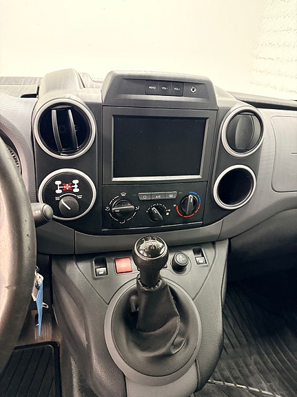 Peugeot Partner 19 of 23