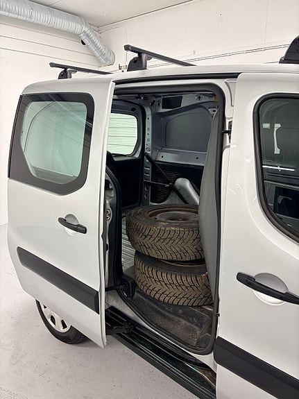 Peugeot Partner 21 of 23