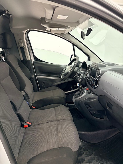Peugeot Partner 16 of 23