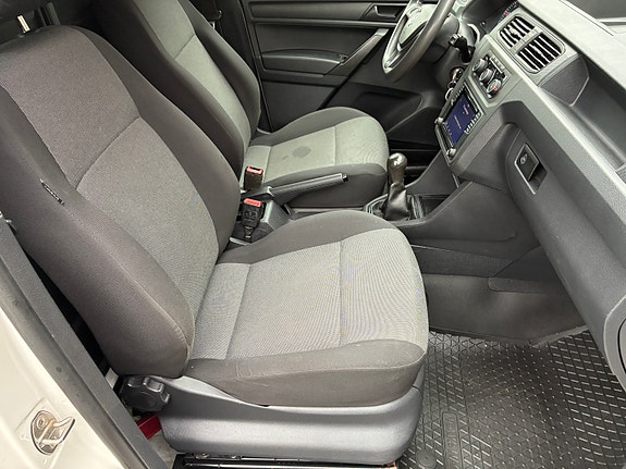 Volkswagen Caddy Maxi 4 of 5