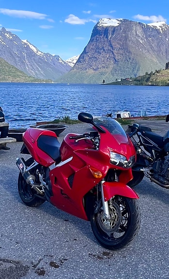 Honda VFR 800 3 of 10