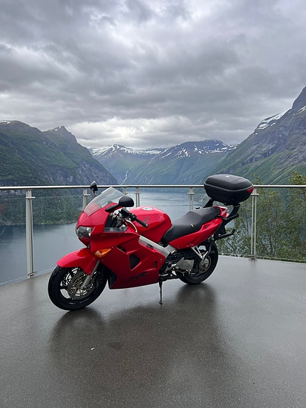 Honda VFR 800 4 of 10