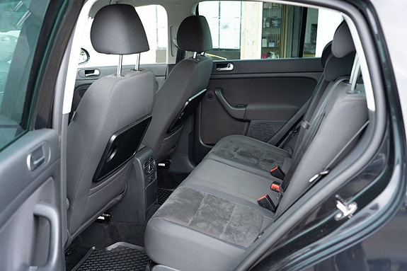 Volkswagen Golf Plus 21 of 30
