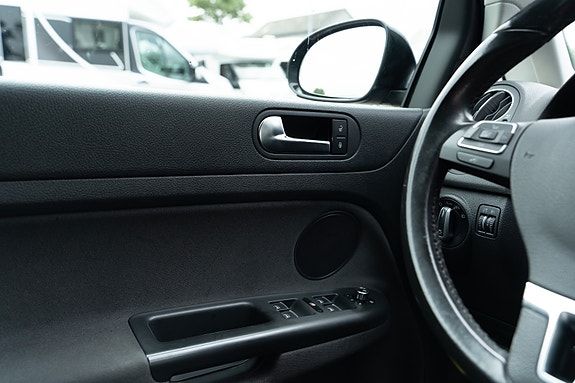 Volkswagen Golf Plus 13 of 30