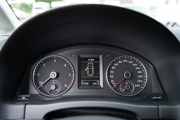 Volkswagen Golf Plus 18 of 30
