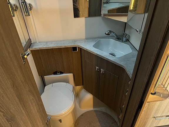 KABE Royal 630 GLE KS 24 of 30