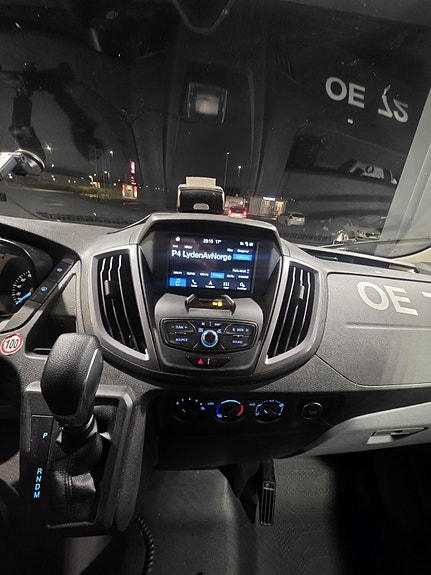 Ford Transit 350 L3 Kombi 8 of 19