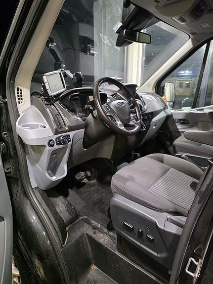 Ford Transit 350 L3 Kombi 12 of 19
