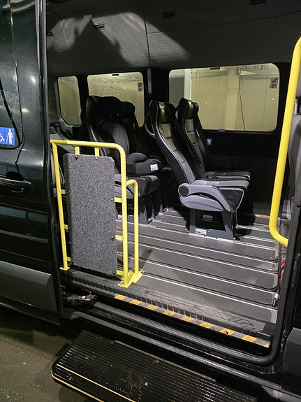 Ford Transit 350 L3 Kombi 14 of 19