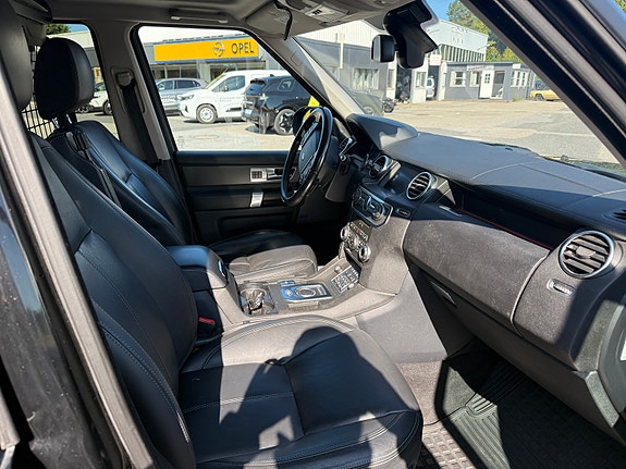 Land Rover Discovery 4 14 of 22
