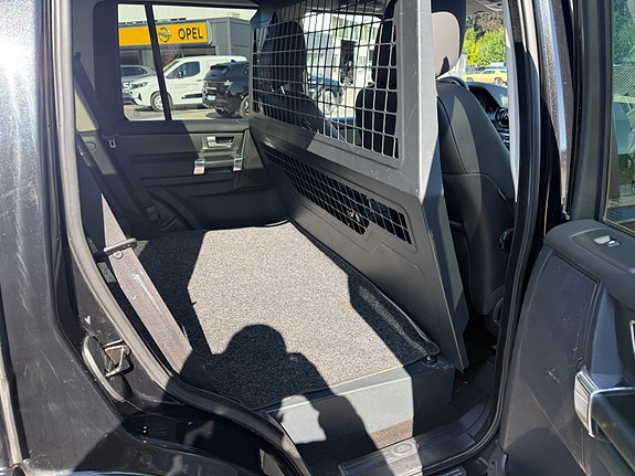 Land Rover Discovery 4 17 of 22