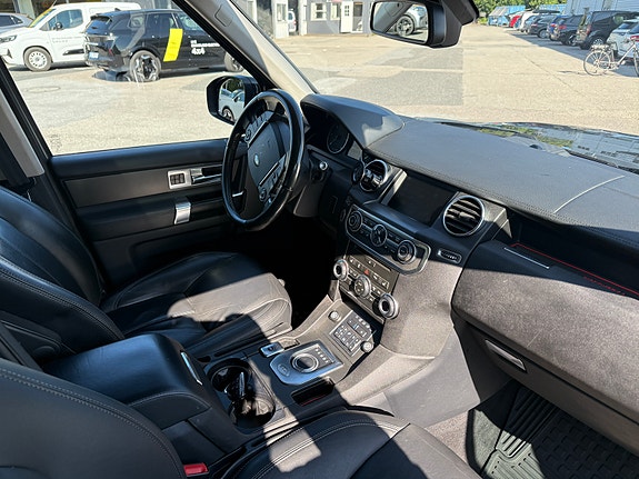 Land Rover Discovery 4 16 of 22