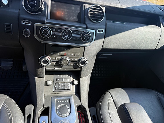 Land Rover Discovery 4 11 of 22