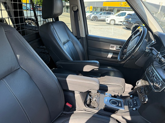 Land Rover Discovery 4 13 of 22