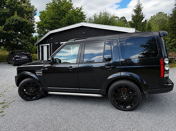 Land Rover Discovery 4 2 of 4