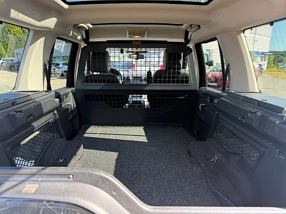 Land Rover Discovery 4 7 of 22
