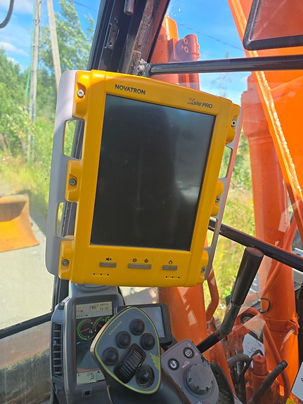 Hitachi ZX135US-6 25 of 27