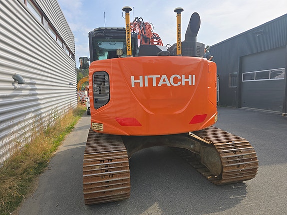 Hitachi ZX135US-6 10 of 27
