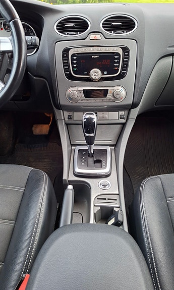 Ford Focus 10 of 14