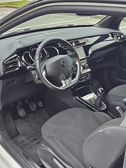 Citroen DS3 7 of 12