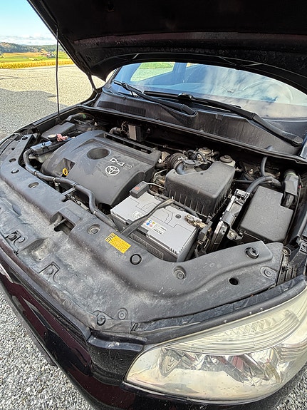 Toyota RAV4 16 of 16