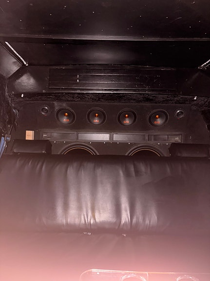 Chevrolet G30 10 of 16