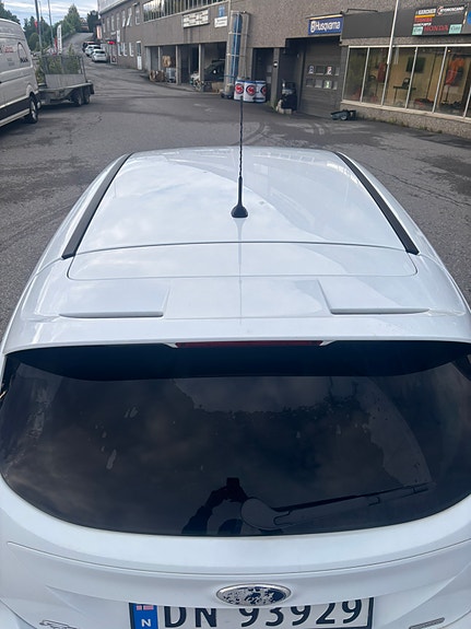 Ford Focus 5 of 14