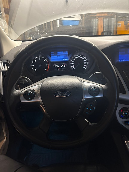 Ford Focus 9 of 14