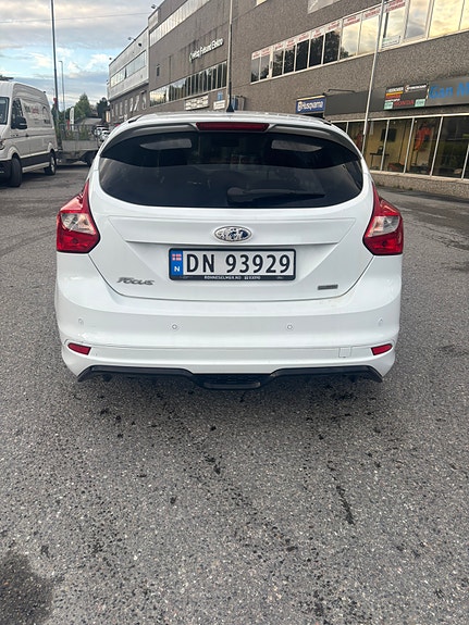 Ford Focus 4 of 14