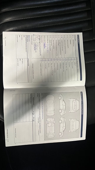 Volkswagen Passat 26 of 30
