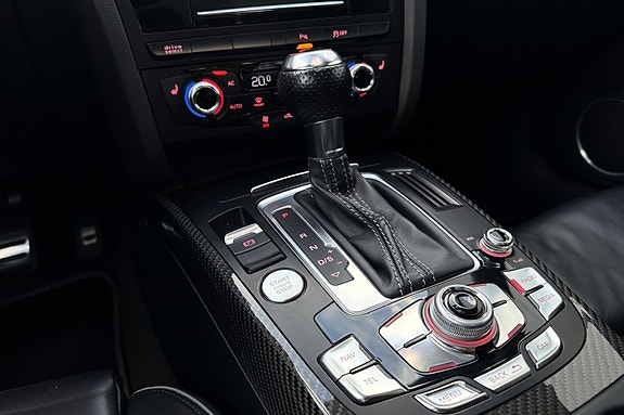 Audi RS4 15 of 24