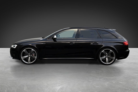 Audi RS4 8 of 24