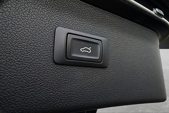 Audi RS4 18 of 24